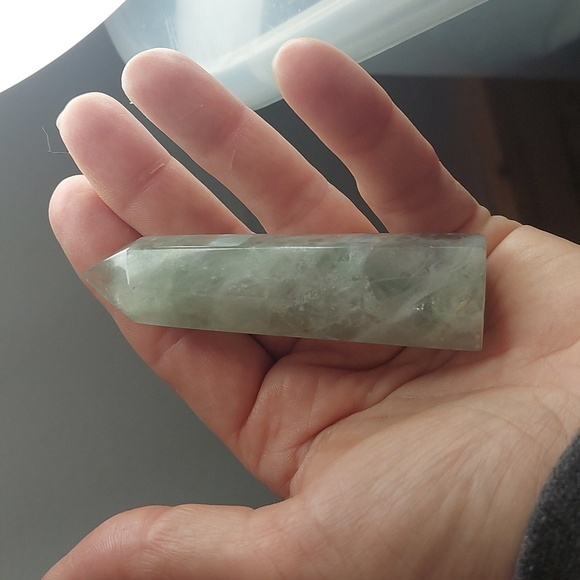 Green Fluorite Crystal Point #0397 - Picture 3 of 3